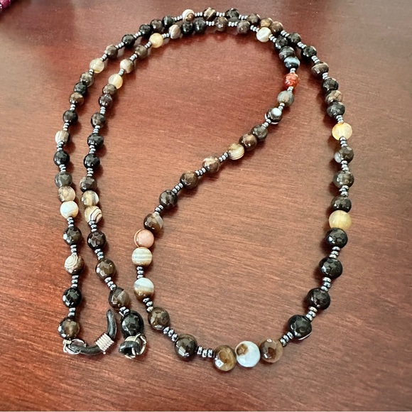 Earth tone eyeglass chain, natural banded agate beads - Picture 4 of 6